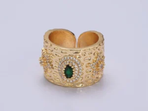 24K Gold Filled Ring with Micro Pave Star & Green Cz O798