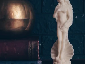 Birth of Venus Candle | Pillar