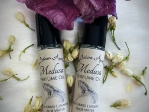 Medusa Perfume Oil