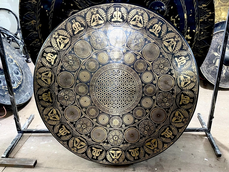 100cm Tibetan Gong with Flower of Life & Geometric Symbols - Image 2