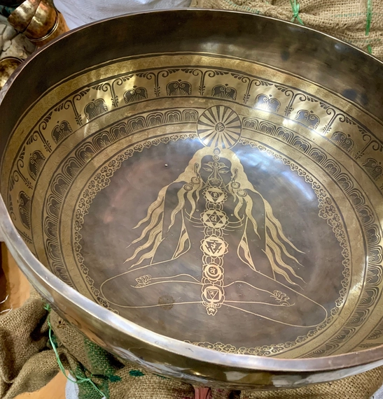 24" Extra Large Seven Chakra Tibetan Singing Bowl - Image 4