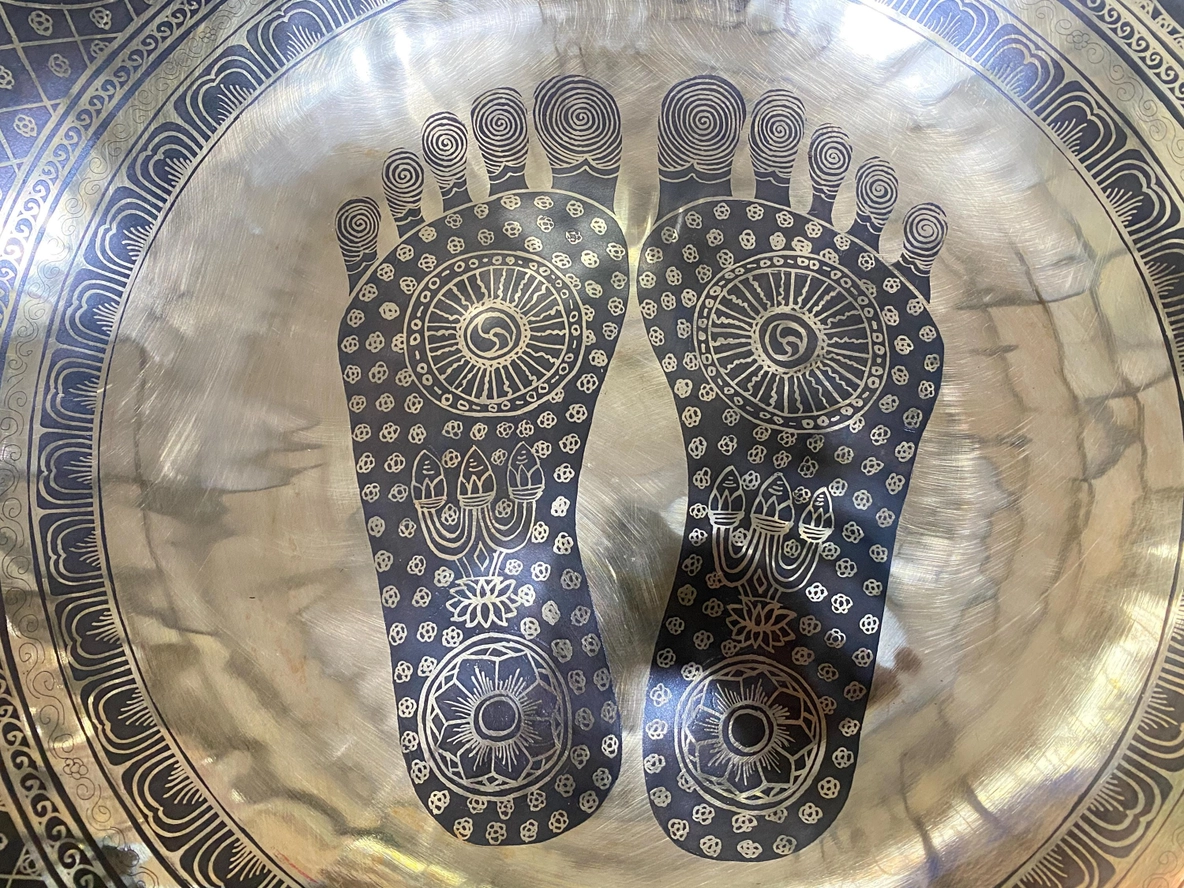 Handmade Tibetan Buddha Feet Singing Bowl - Image 6