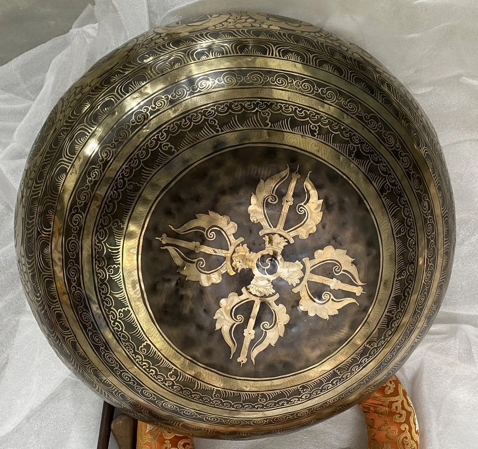 24 Inch Extra Large Buddha Foot Carved Singing Bowl - Image 6