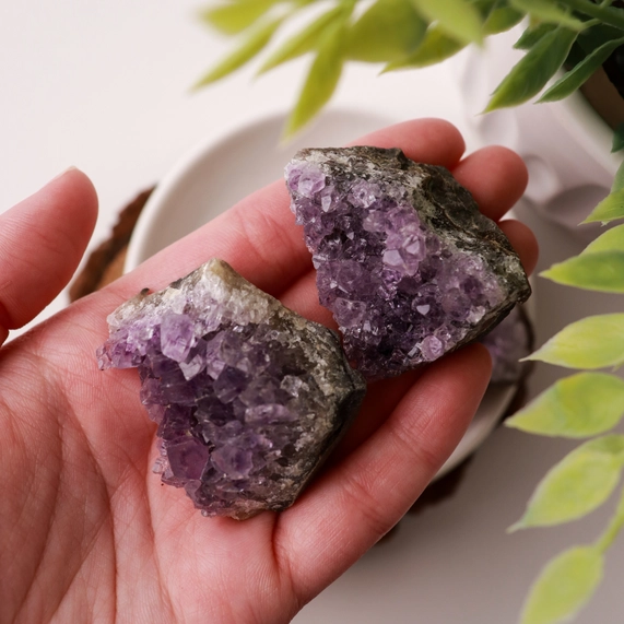 Amethyst Mini Crystal Clusters (Pack of 10) - Image 4