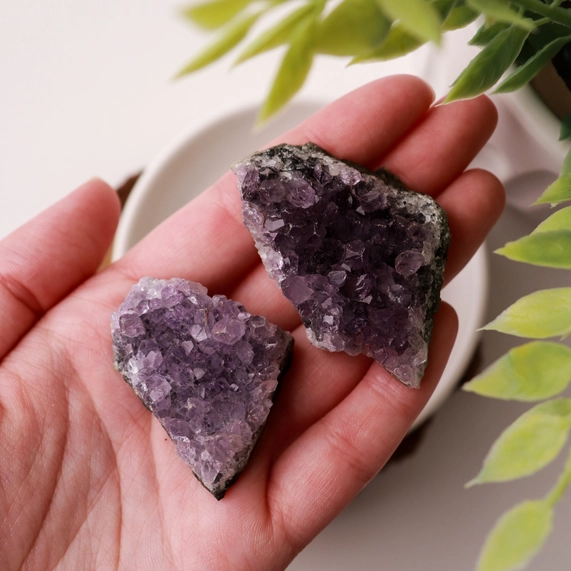 Amethyst Mini Crystal Clusters (Pack of 10) - Image 5