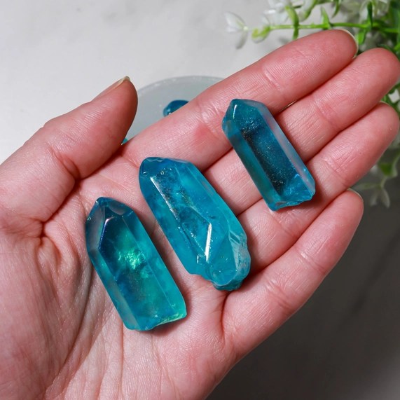 Aqua Aura Crystal Quartz Points - 12 Pcs - Image 4