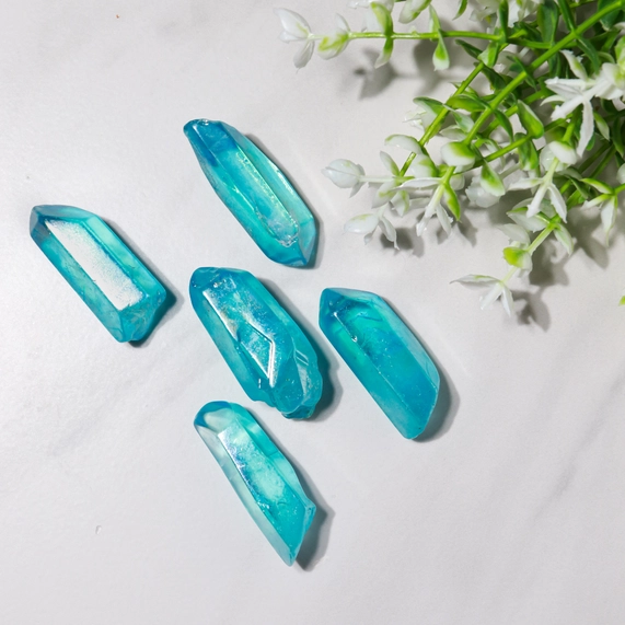 Aqua Aura Crystal Quartz Points - 12 Pcs - Image 5