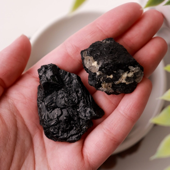 Black Tourmaline Gemstones (Pack of 10) - Image 4