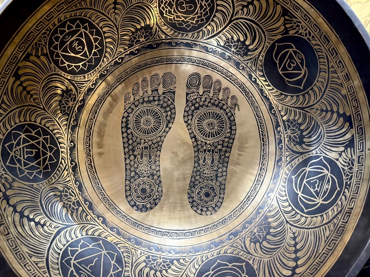 Buddha Feet Carved Tibetan Singing Bowl For Chakra Healing - Image 9