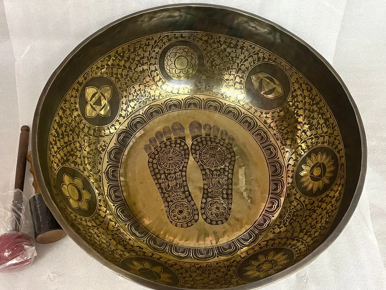 Extra Large Buddha Foot Carved Healing Singing Bowl - Image 4