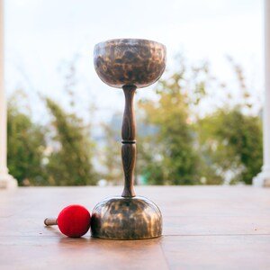 Handmade Double Chalice Singing Bowl: 7-Metal Chakra Healing - C & F Notes - Image 3