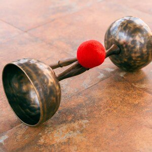 Handmade Double Chalice Singing Bowl: 7-Metal Chakra Healing - C & F Notes - Image 9