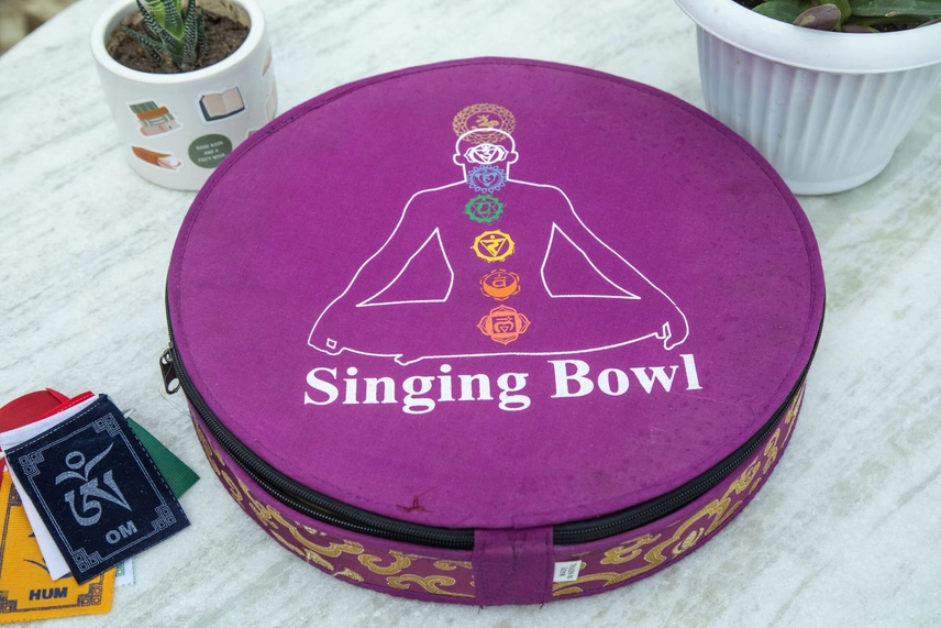 Handmade Tibetan Chakra Singing Bowl Set, 7 Bowls - Image 4
