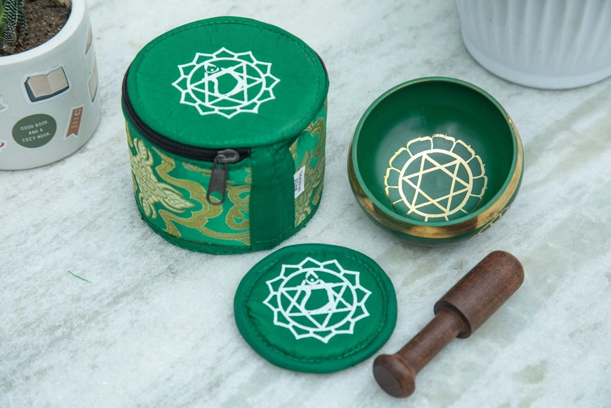 Handmade Tibetan Chakra Singing Bowl Set For Meditation - Image 7