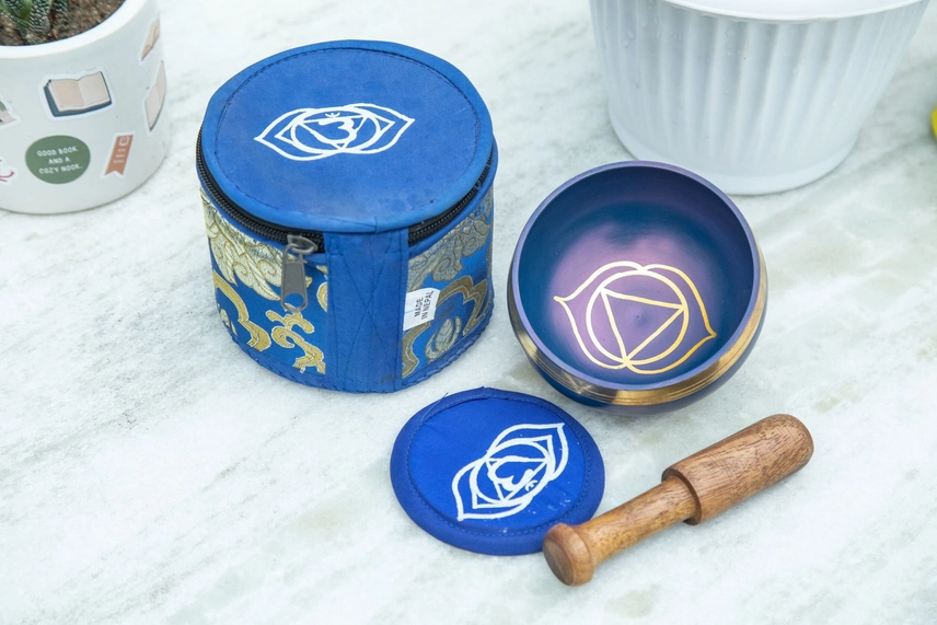 Handmade Tibetan Chakra Singing Bowl Set For Meditation - Image 8