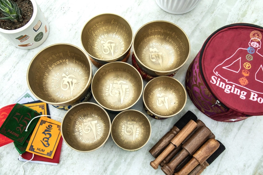 Tibetan Mantra Etched Singing Bowl Handmade Set - Image 3