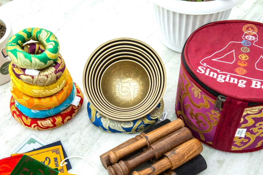 Tibetan Mantra Etched Singing Bowl Handmade Set - Image 6
