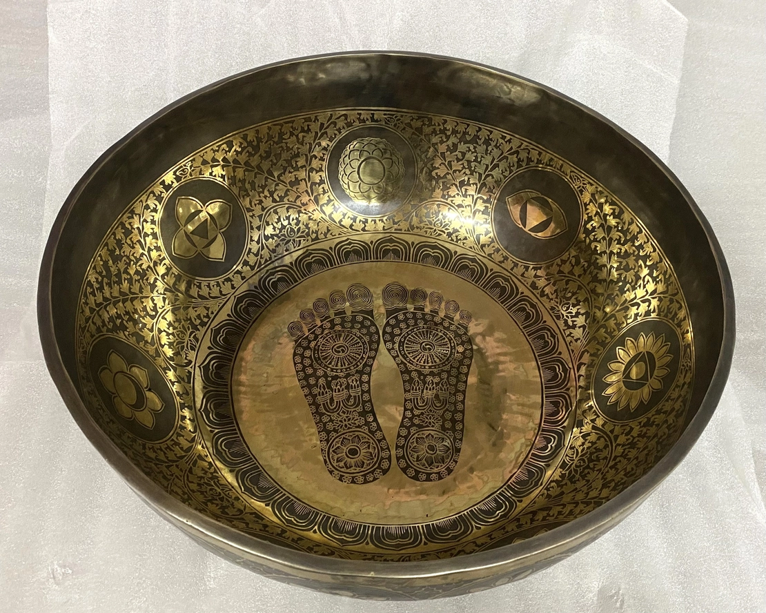 Extra Large Buddha Foot Carved Healing Singing Bowl - Image 6