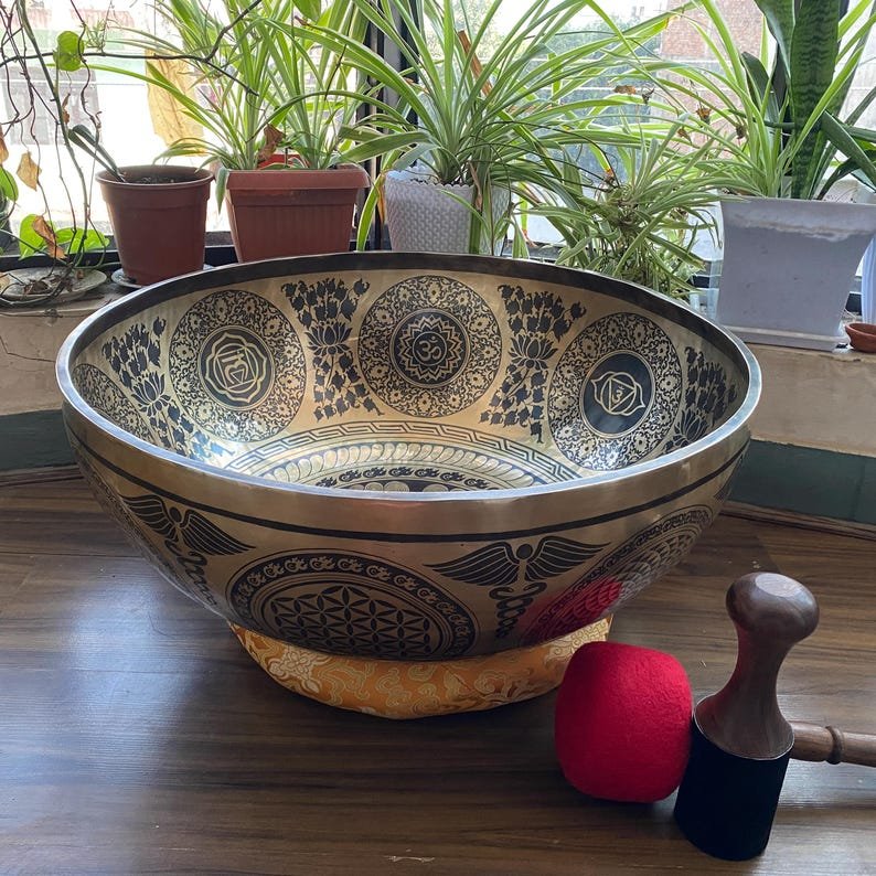 Extra-Large Buddha Feet Singing Bowl – Handmade Tibetan Meditation Tool - Image 3