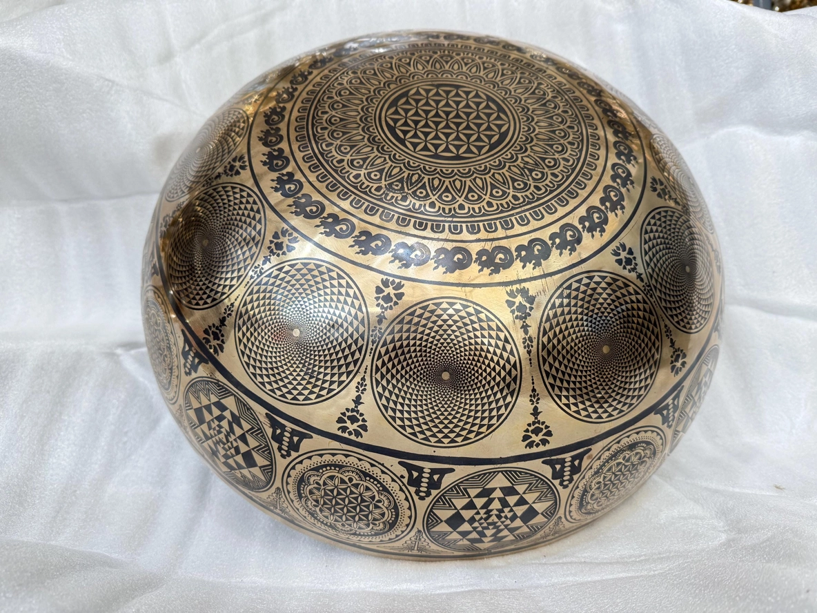 21" Standing Feet Therapy Bowl with Auspicious Symbols - Image 3