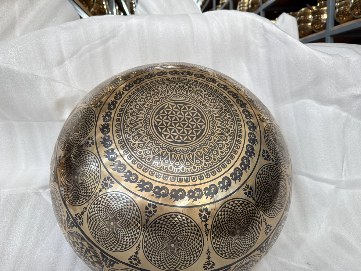 21" Standing Feet Therapy Bowl with Auspicious Symbols - Image 4